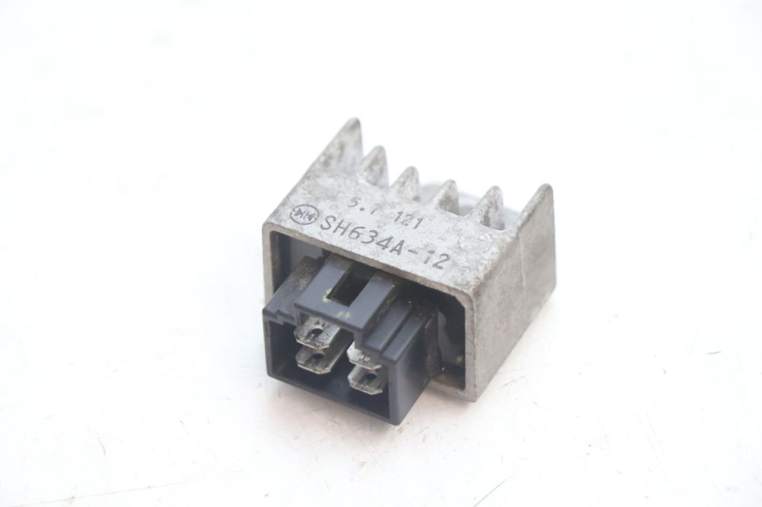 photo de REGULATOR ŁADOWANIA PEUGEOT LUDIX ONE 50 (2004 - 2013) - Widok główny
