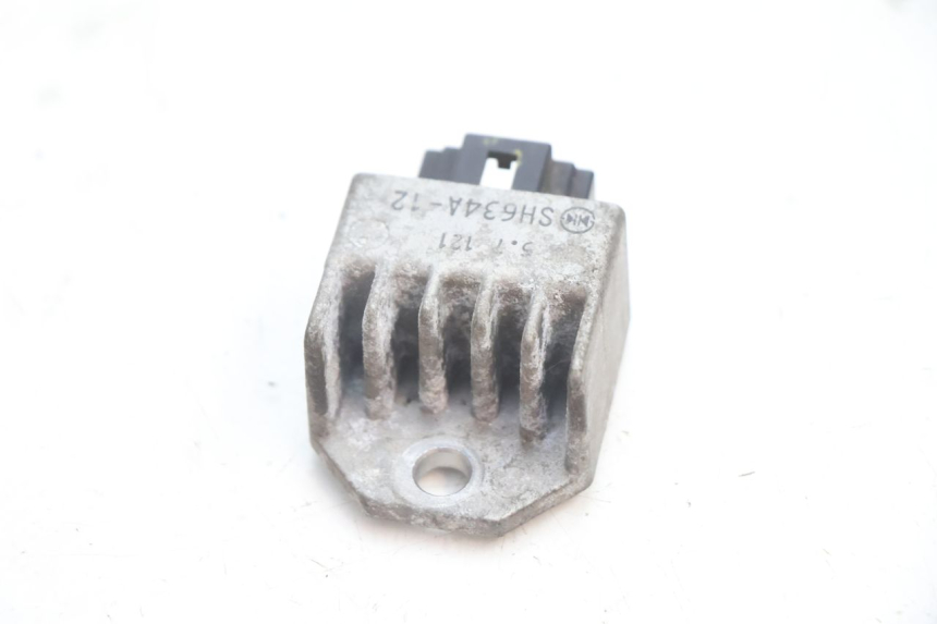photo de REGULATOR ŁADOWANIA PEUGEOT LUDIX ONE 50 (2004 - 2013) - Szczegół części