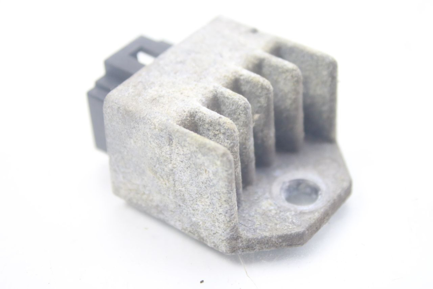 photo de REGULATOR ŁADOWANIA PEUGEOT LUDIX SNAKE 2T 50 (2004 - 2014) - Szczegół części