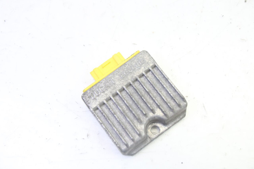 photo de REGULATOR ŁADOWANIA PIAGGIO LXV 4T 50 (2009 - 2013) - Widok główny