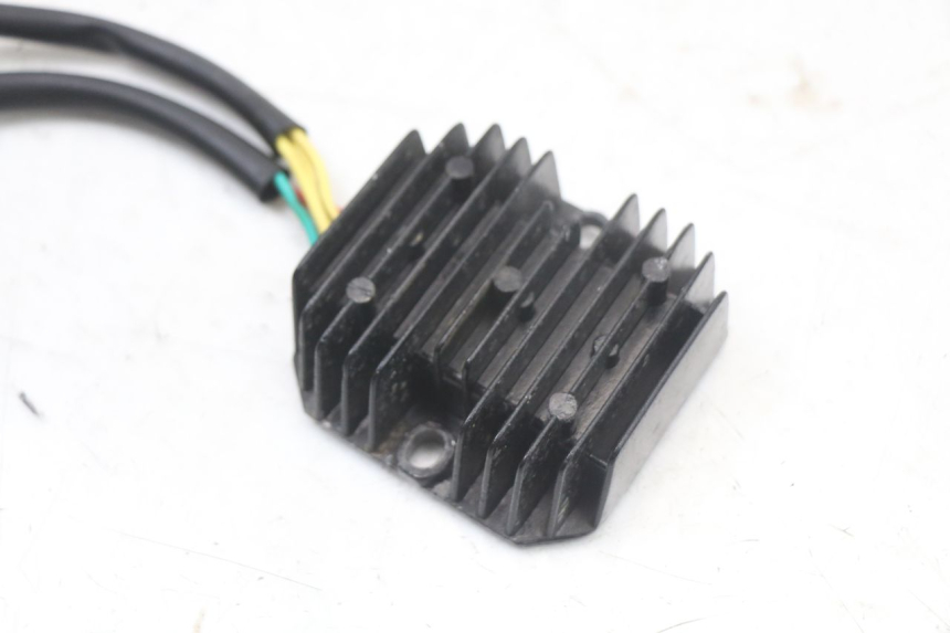 photo de REGULATOR ŁADOWANIA MASAI SCRAMBLER SPORT 125 (2021 - 2025) - Zoom stanu zużycia