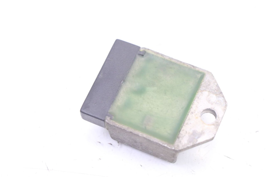 photo de REGULATOR ŁADOWANIA MBK BOOSTER NEXT GENERATION 50 (1995 - 1998) - Inny kąt widzenia