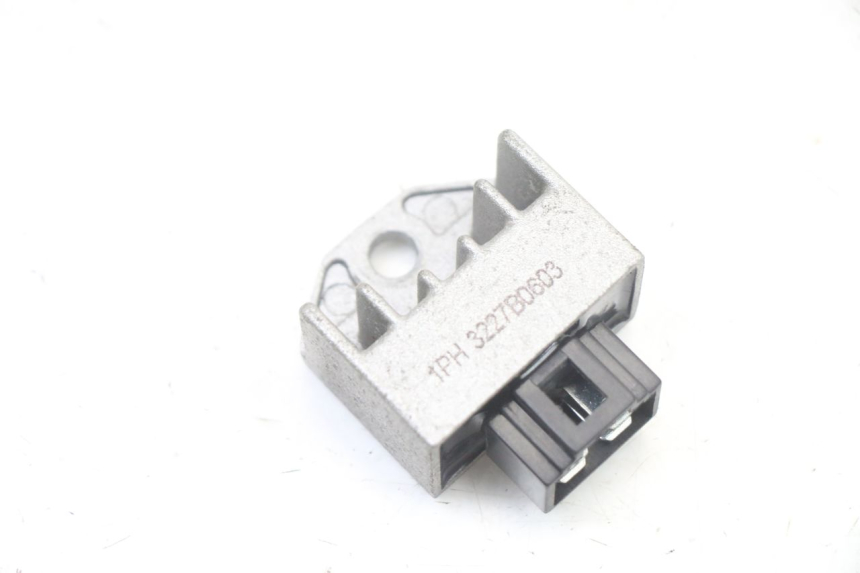 photo de REGULATOR ŁADOWANIA MBK OVETTO ONE 2T 50 (2013 - 2017) - Widok główny