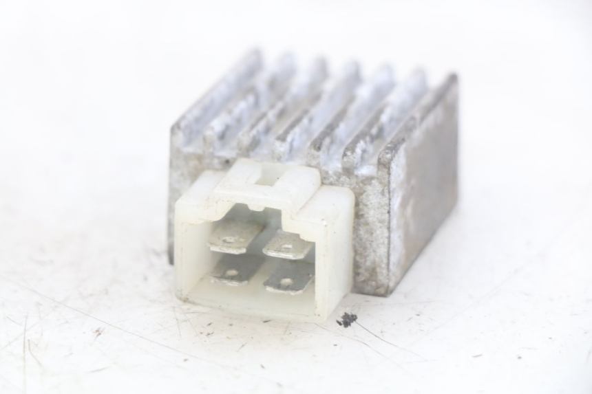 photo de REGULATOR ŁADOWANIA SYM MIO 50 (2011 - 2017) - Szczegół części