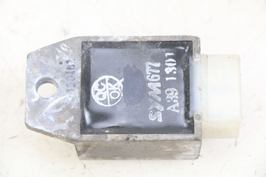 photo de REGULATOR ŁADOWANIA SYM MIO 50 (2011 - 2017) - Zoom stanu zużycia