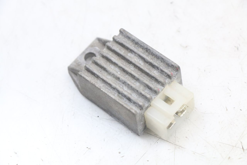 photo de REGULATOR ŁADOWANIA SYM MIO 50 (2011 - 2017) - Widok główny