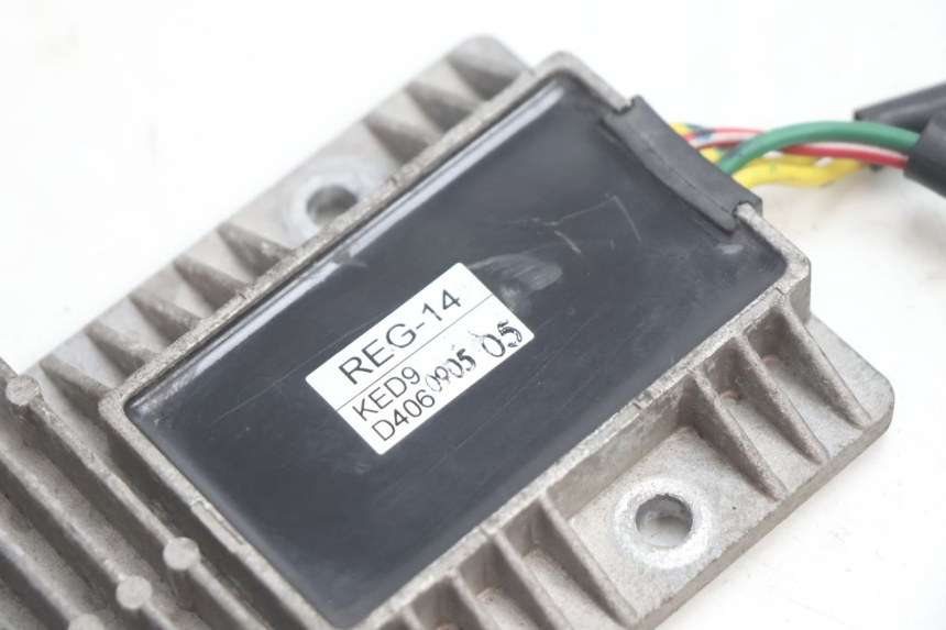 photo de REGULATOR ŁADOWANIA KYMCO MOVIE S 125 (2009 - 2018) - Szczegół części