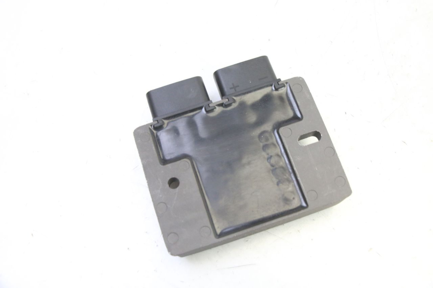 photo de REGULATOR ŁADOWANIA PIAGGIO MP3 HPE 310 (2024 - 2025) - Inny kąt widzenia