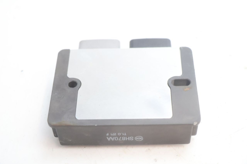 photo de REGULATOR ŁADOWANIA PIAGGIO MP3 HPE 530 (2022 - 2026) - Zbliżenie techniczne