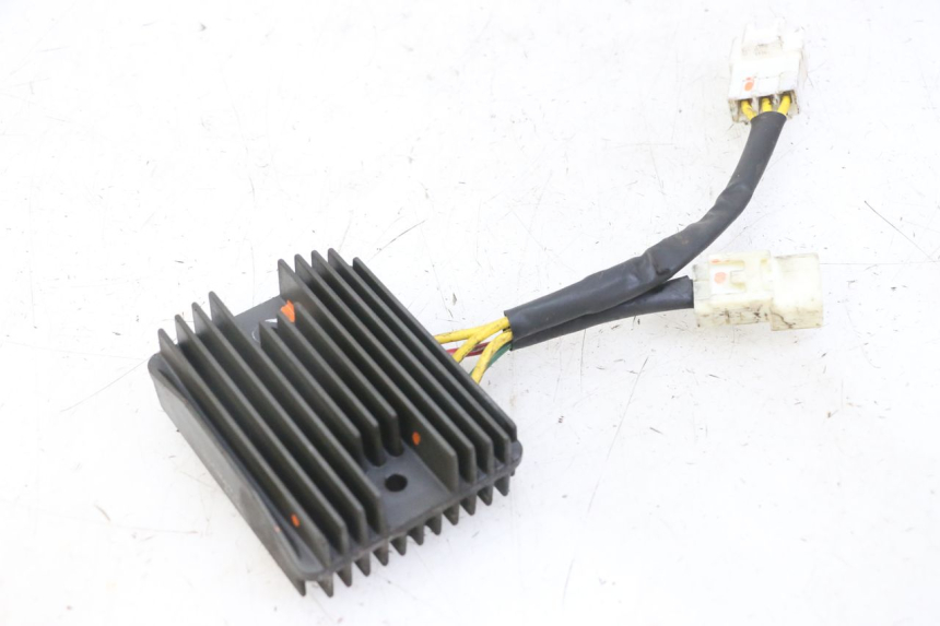 photo de REGULATOR ŁADOWANIA PIAGGIO MP3 LT 300 (2010 - 2016) - Widok główny