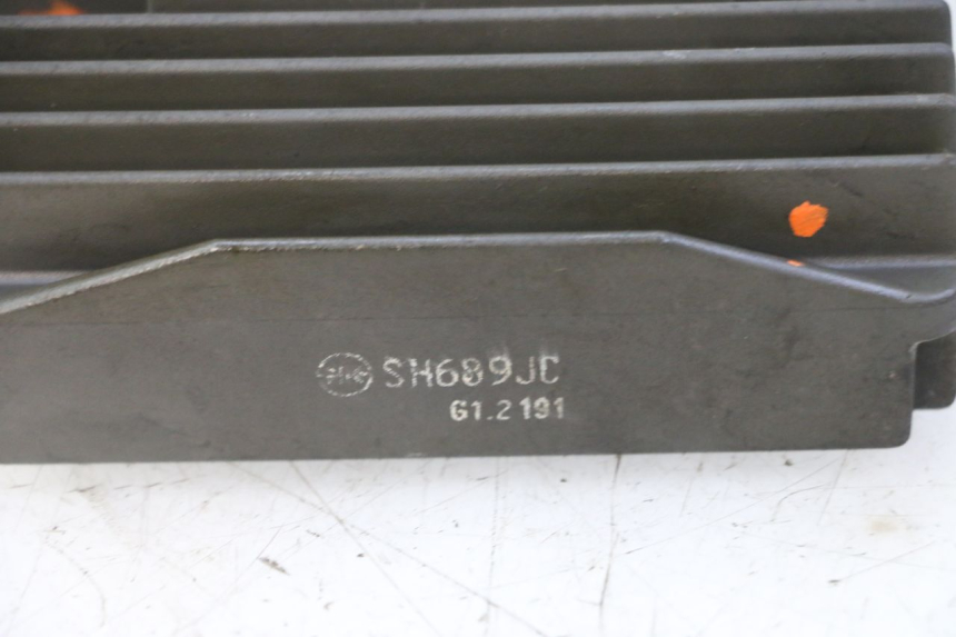 photo de REGULATOR ŁADOWANIA PIAGGIO MP3 LT 300 (2010 - 2016) - Widok ogólny