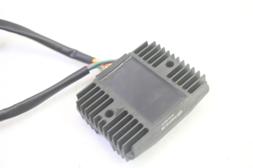 photo de REGULATOR ŁADOWANIA PIAGGIO MP3 LT 400 (2007 - 2012) - Widok ogólny