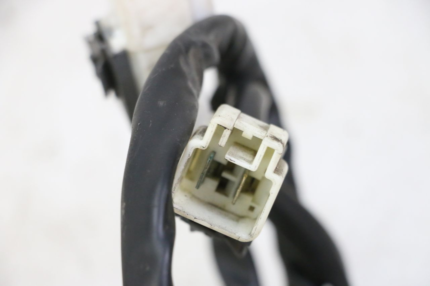 photo de REGULATOR ŁADOWANIA PIAGGIO MP3 500 (2014 - 2017) - Inny kąt widzenia