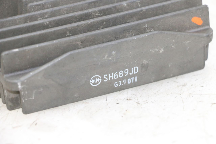 photo de REGULATOR ŁADOWANIA PIAGGIO MP3 500 (2014 - 2017) - Stan powierzchni