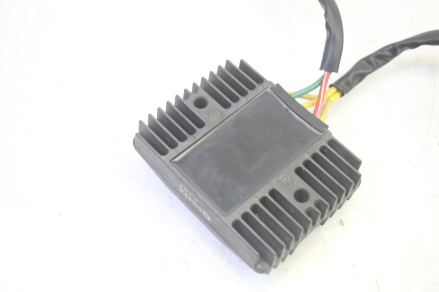 photo de REGULATOR ŁADOWANIA PIAGGIO MP3 500 (2016 - 2018) - Widok ogólny