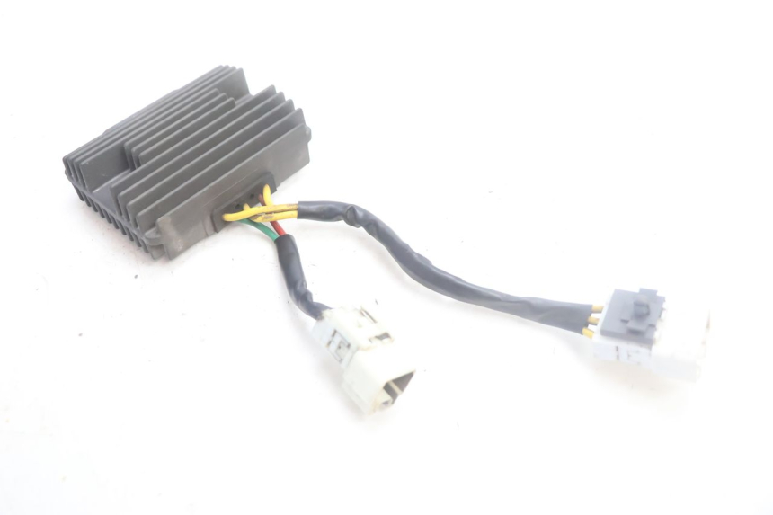 photo de REGULATOR ŁADOWANIA PIAGGIO MP3 500 (2016 - 2018) - Zoom stanu zużycia