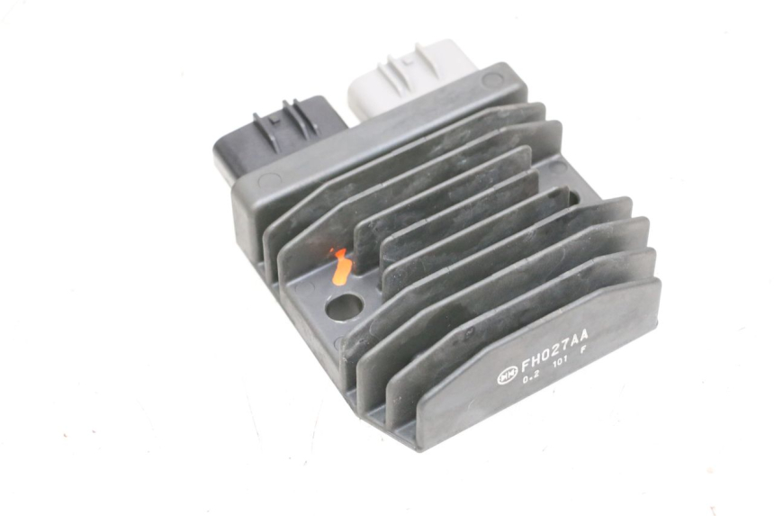 photo de REGULATOR ŁADOWANIA YAMAHA MT-07 MT07 ABS 700 (2018 - 2020) - Stan powierzchni