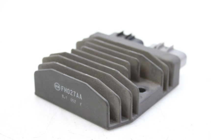 photo de REGULATOR ŁADOWANIA YAMAHA MT-07 MT07 700 (2018 - 2020) - Zoom stanu zużycia