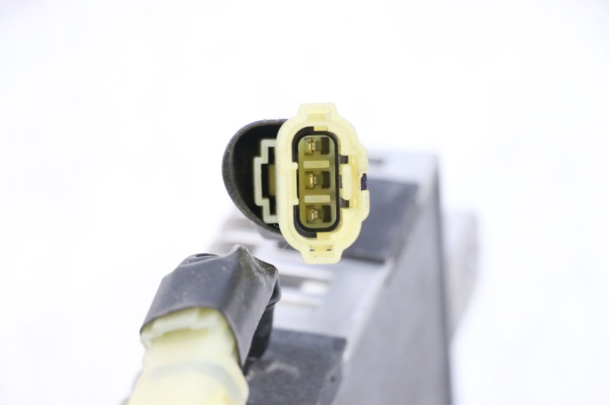 photo de REGULATOR ŁADOWANIA YAMAHA NEO'S CORE 1 (2022 - 2026) - Inny kąt widzenia