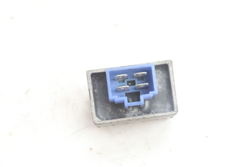 photo de REGULATOR ŁADOWANIA YAMAHA NEO'S NEOS 2T 50 (1998 - 2007) - Zoom stanu zużycia