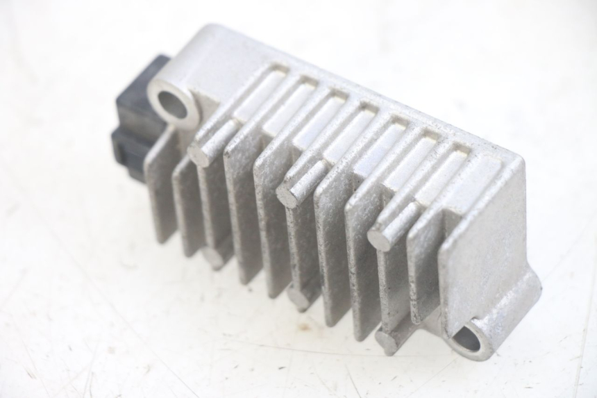 photo de REGULATOR ŁADOWANIA YAMAHA NEOS NEO'S 4T 50 (2008 - 2016) - Szczegół części