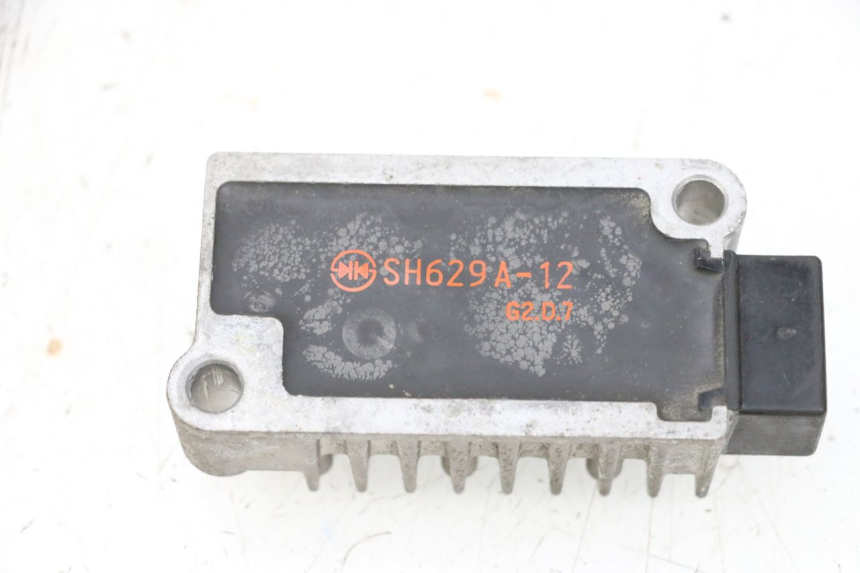 photo de REGULATOR ŁADOWANIA YAMAHA NEOS NEO'S 4T 50 (2008 - 2016) - Szczegół części