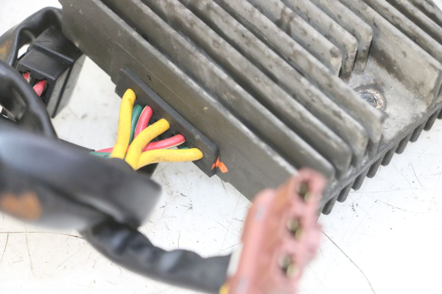 photo de REGULATOR ŁADOWANIA GILERA NEXUS 125 (2009 - 2013) - Szczegół części