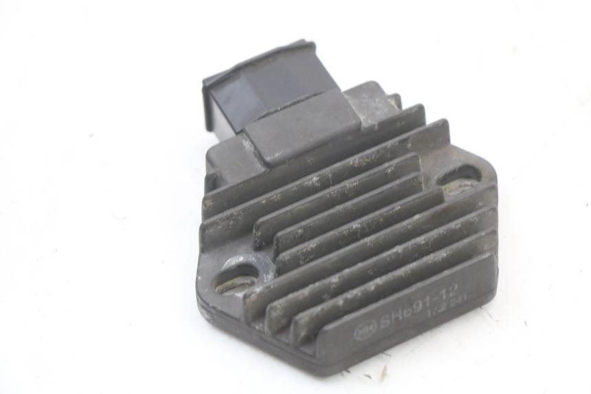photo de REGULATOR ŁADOWANIA HONDA NTV DEAUVILLE 650 (1998 - 2001) - Szczegół części