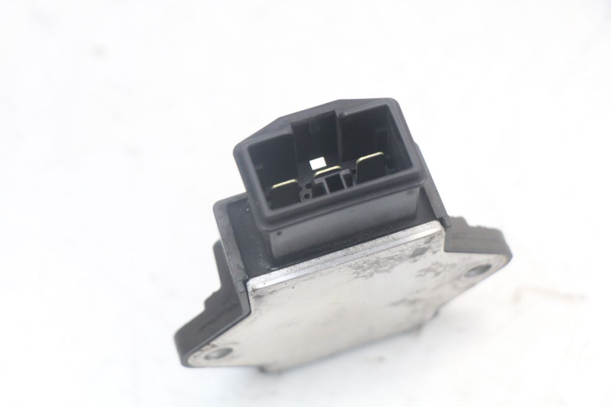 photo de REGULATOR ŁADOWANIA HONDA NTV DEAUVILLE 650 (1998 - 2001) - Zoom stanu zużycia