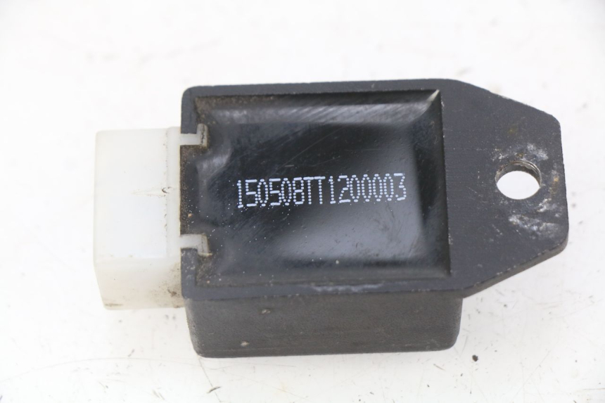 photo de REGULATOR ŁADOWANIA NECO ONE 2T 50 (2011 - 2020) - Zoom stanu zużycia