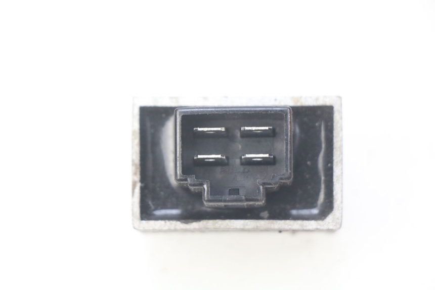 photo de REGULATOR ŁADOWANIA SYM ORBIT 2 2T 50 (2008 - 2018) - Zoom stanu zużycia