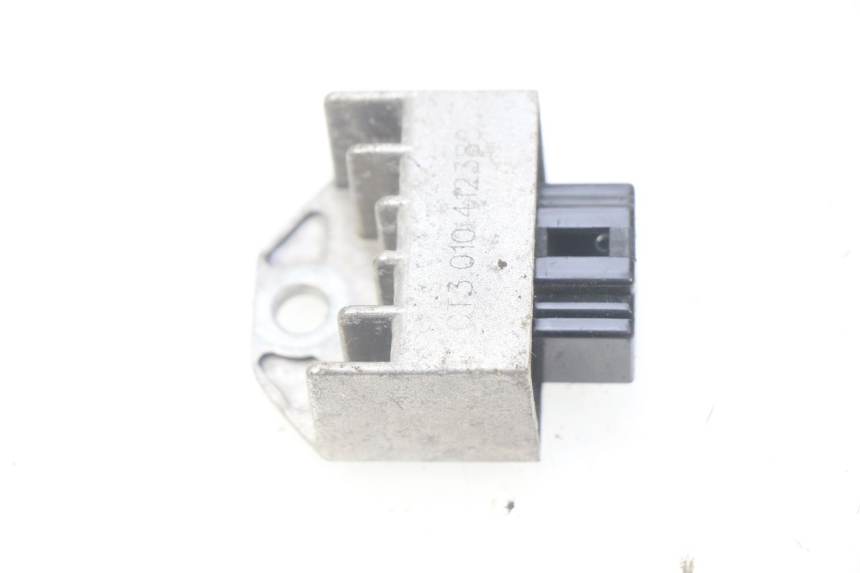 photo de REGULATOR ŁADOWANIA SYM ORBIT 2 4T 50 (2008 - 2017) - Inny kąt widzenia