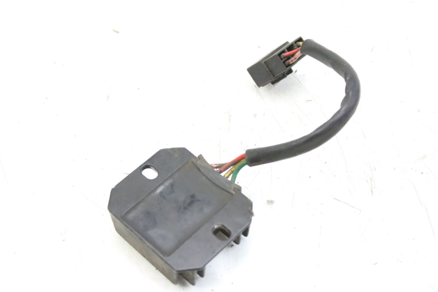 photo de REGULATOR ŁADOWANIA SYM ORBIT 2 4T 50 (2018 - 2022) - Zoom stanu zużycia