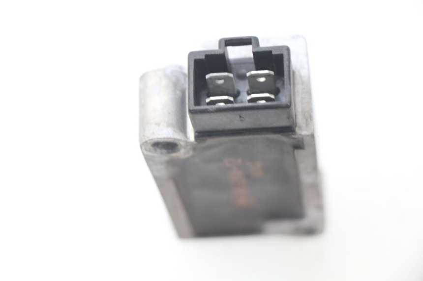 photo de REGULATOR ŁADOWANIA MBK OVETTO 4T 50 (2008 - 2016) - Inny kąt widzenia