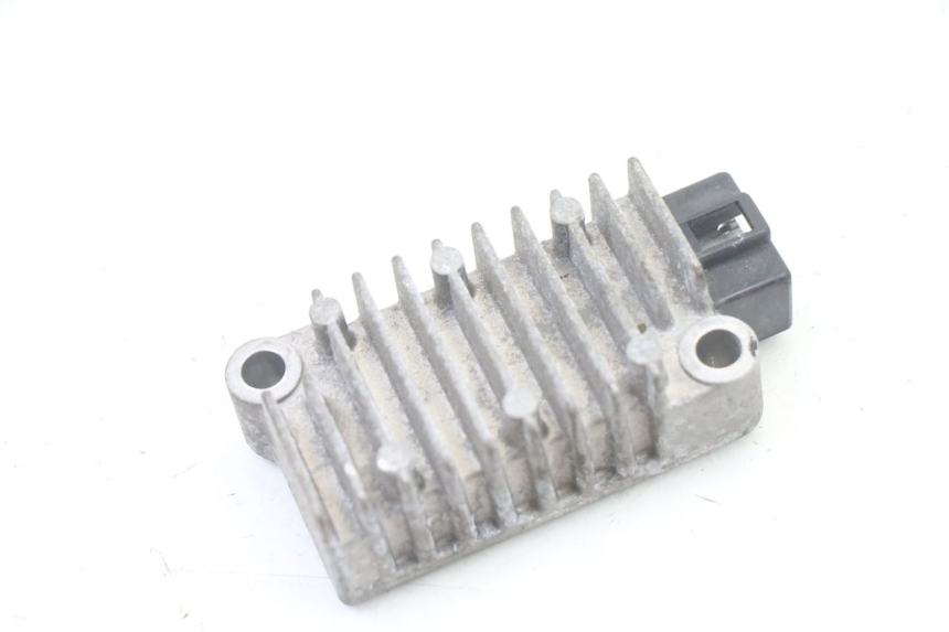 photo de REGULATOR ŁADOWANIA MBK OVETTO 4T 50 (2008 - 2016) - Widok główny