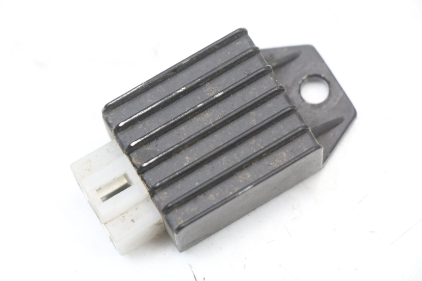 photo de REGULATOR ŁADOWANIA IMF INDUSTRIE PACH 4T 50 (2009 - 2018) - Szczegół części