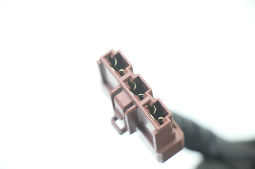 photo de REGULATOR ŁADOWANIA PEUGEOT CITYSTAR 125 (2011 - 2017) - Punkty mocowania