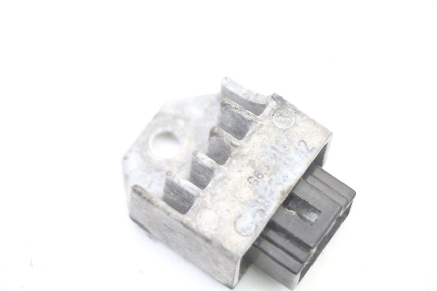 photo de REGULATOR ŁADOWANIA PEUGEOT CITYSTAR 50 (2013 - 2017) - Szczegół części