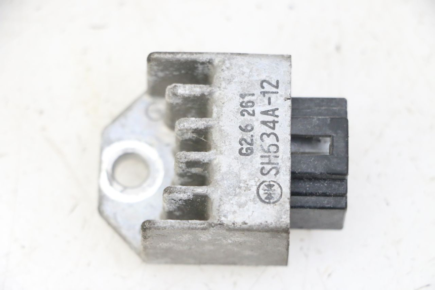 photo de REGULATOR ŁADOWANIA PEUGEOT CITYSTAR 50 (2013 - 2017) - Zoom stanu zużycia