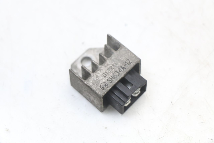 photo de REGULATOR ŁADOWANIA PEUGEOT ELYSTAR 50 (2002 - 2014) - Widok główny