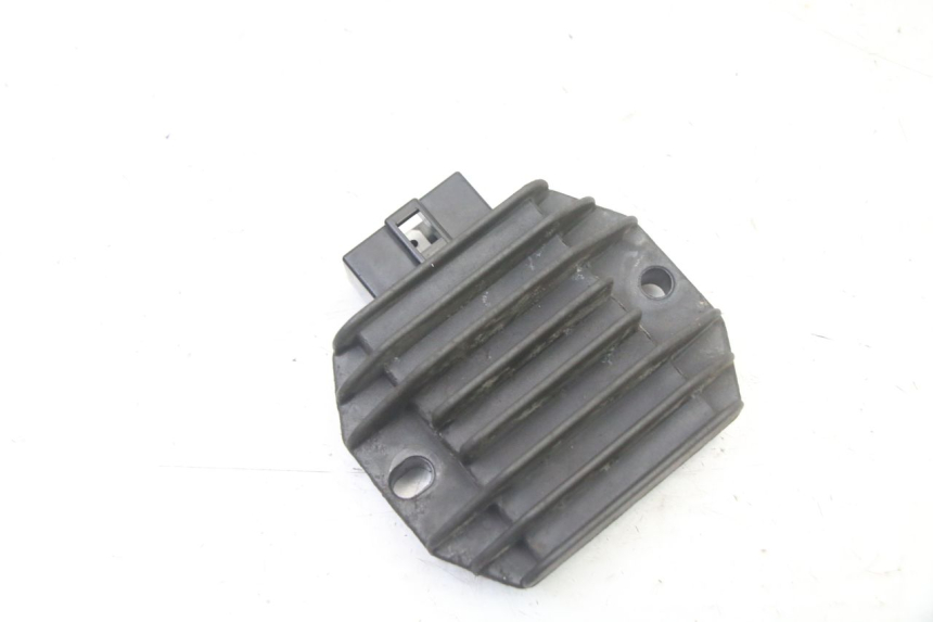 photo de REGULATOR ŁADOWANIA PIAGGIO X8 125 (2004 - 2007) - Widok główny