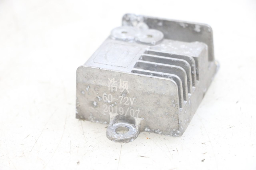 photo de REGULATOR ŁADOWANIA EFUN PUSA 1 - Szczegół części