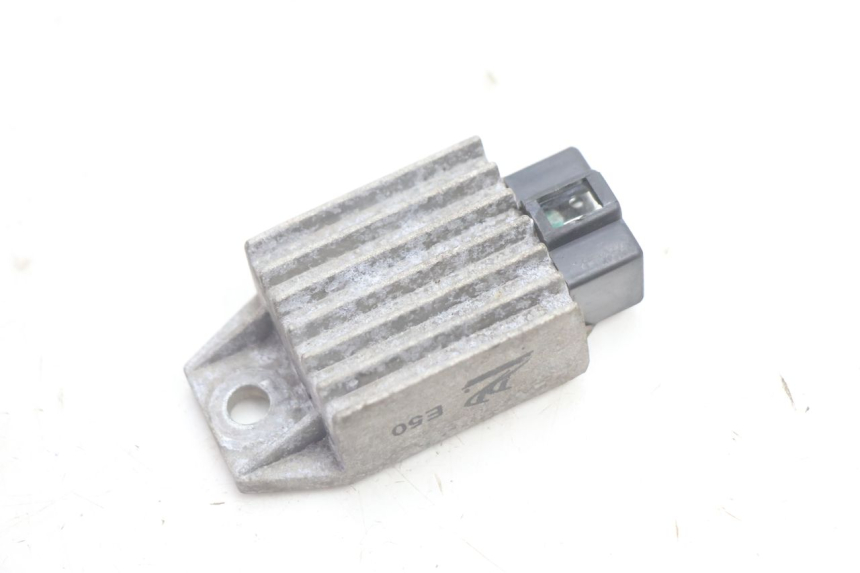 photo de REGULATOR ŁADOWANIA RAZZO QTR 50 (2011 - 2018) - Szczegół części