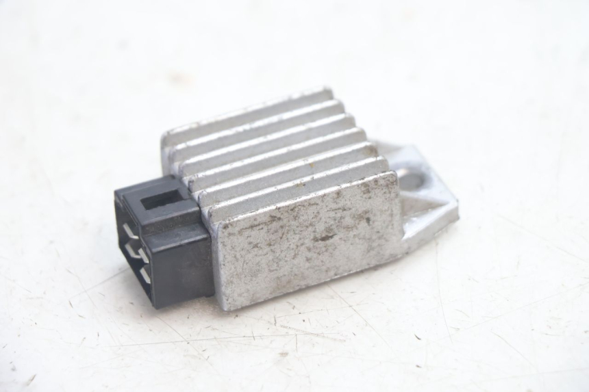 photo de REGULATOR ŁADOWANIA YAMASAKI ROADSTER 50 (2013 - 2018) - Szczegół części
