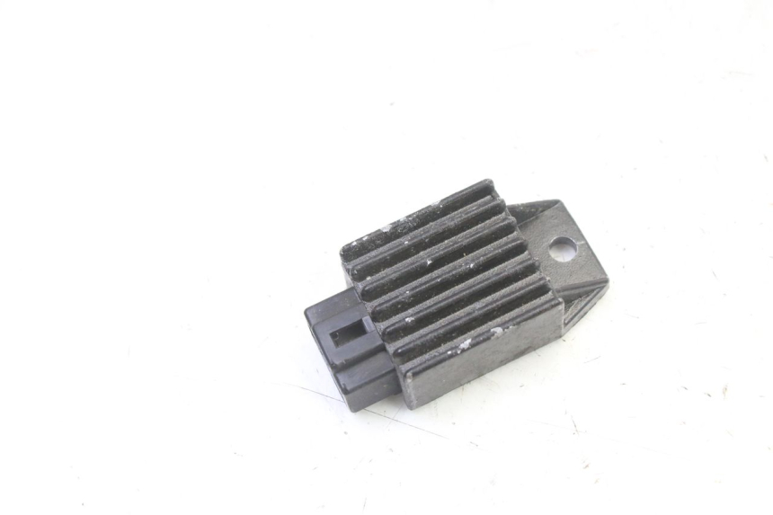 photo de REGULATOR ŁADOWANIA PGO RODOSHOW 2T 50 (2003 - 2007) - Szczegół części