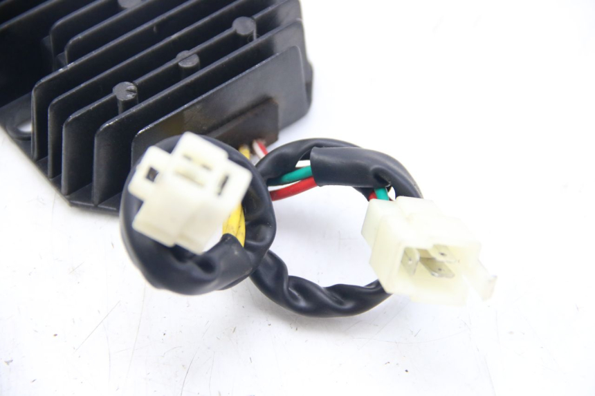 photo de REGULATOR ŁADOWANIA TNT MOTOR ROMA 10' 4T 50 (2019 - 2022) - Zoom stanu zużycia