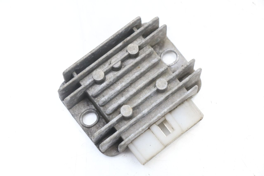 photo de REGULATOR ŁADOWANIA TNT MOTOR ROMA 10' 4T 50 (2007 - 2018) - Widok główny