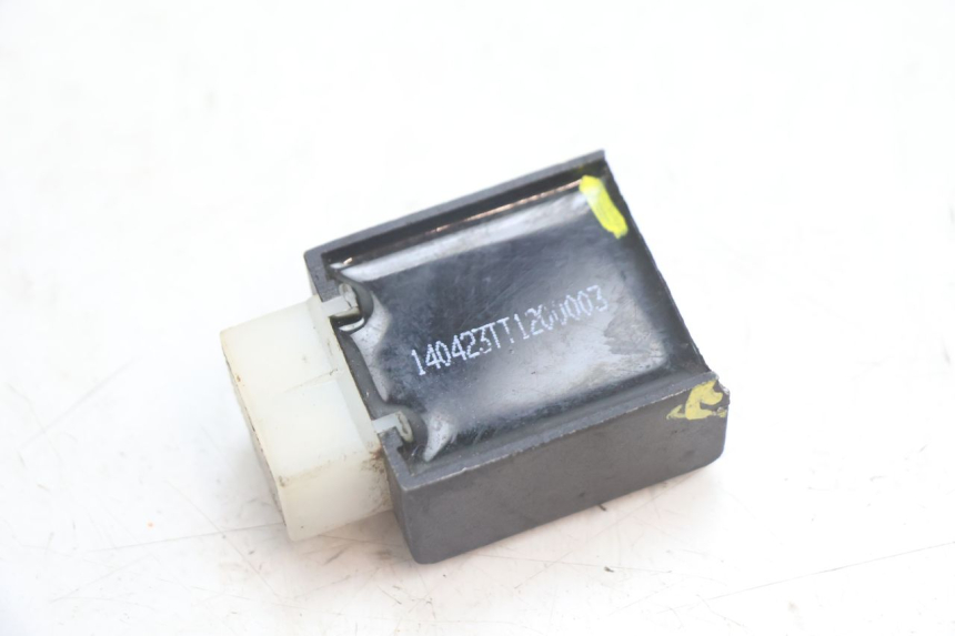photo de REGULATOR ŁADOWANIA TNT MOTOR ROMA 12' 2T 50 (2007 - 2018) - Zbliżenie techniczne