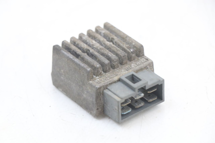 photo de REGULATOR ŁADOWANIA APRILIA RS 50 (2006 - 2010) - Szczegół części