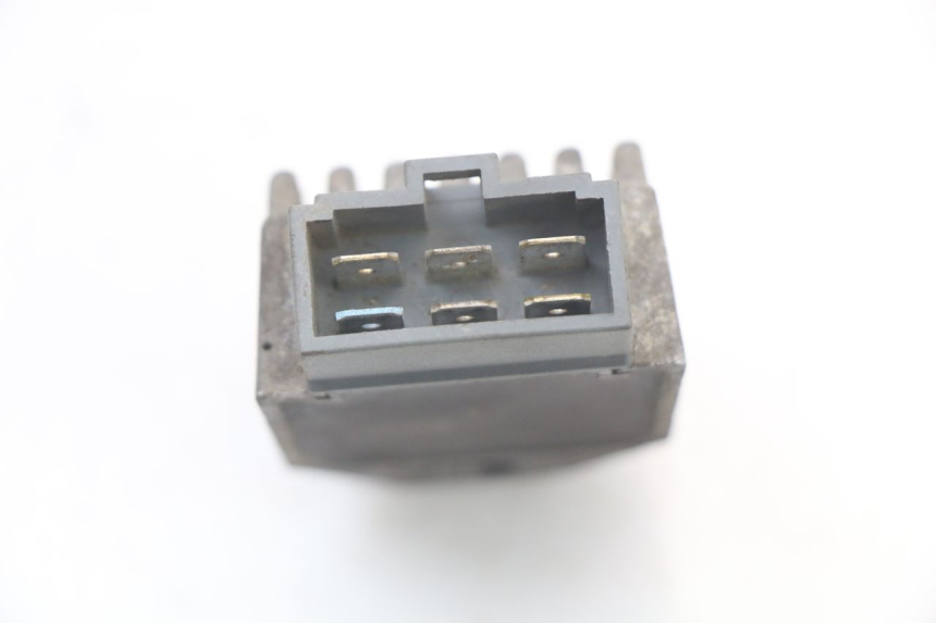 photo de REGULATOR ŁADOWANIA APRILIA RS 50 (2006 - 2010) - Zoom stanu zużycia